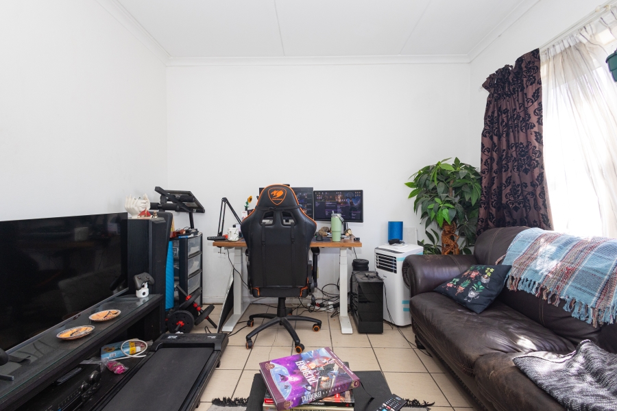1 Bedroom Property for Sale in Viking Village Western Cape